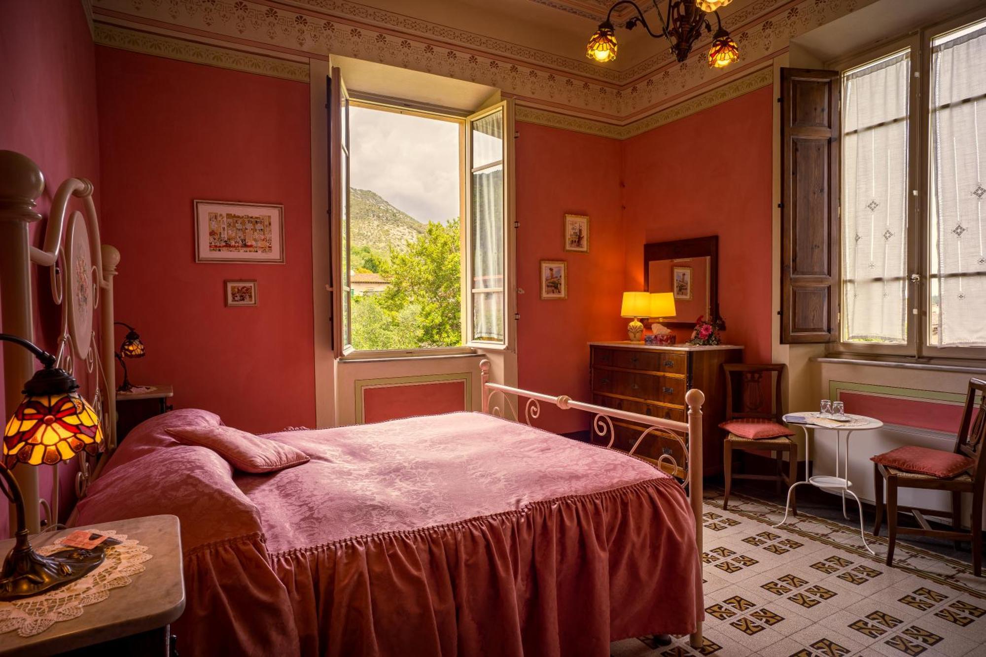 לוקה Marta Guest House מראה חיצוני תמונה